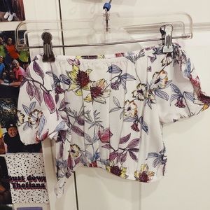 Pacsun: off the shoulder floral top